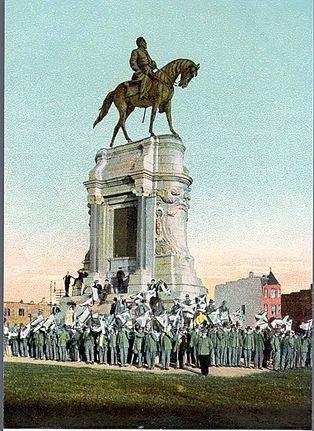 Lee statue on Monument Avenue in Richmond, Virginia